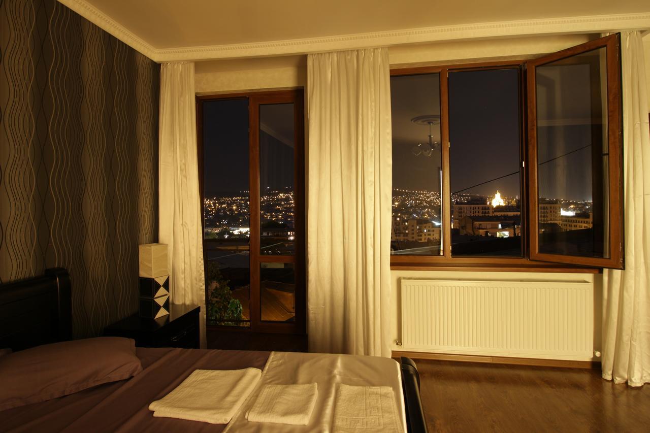 Family Hotel Parajanov Tbilisi Luaran gambar