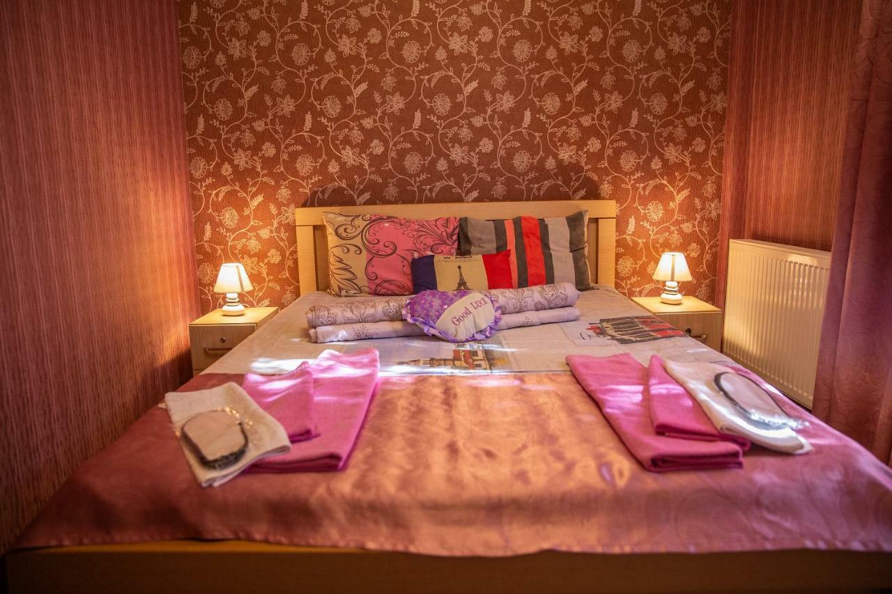 Family Hotel Parajanov Tbilisi Luaran gambar