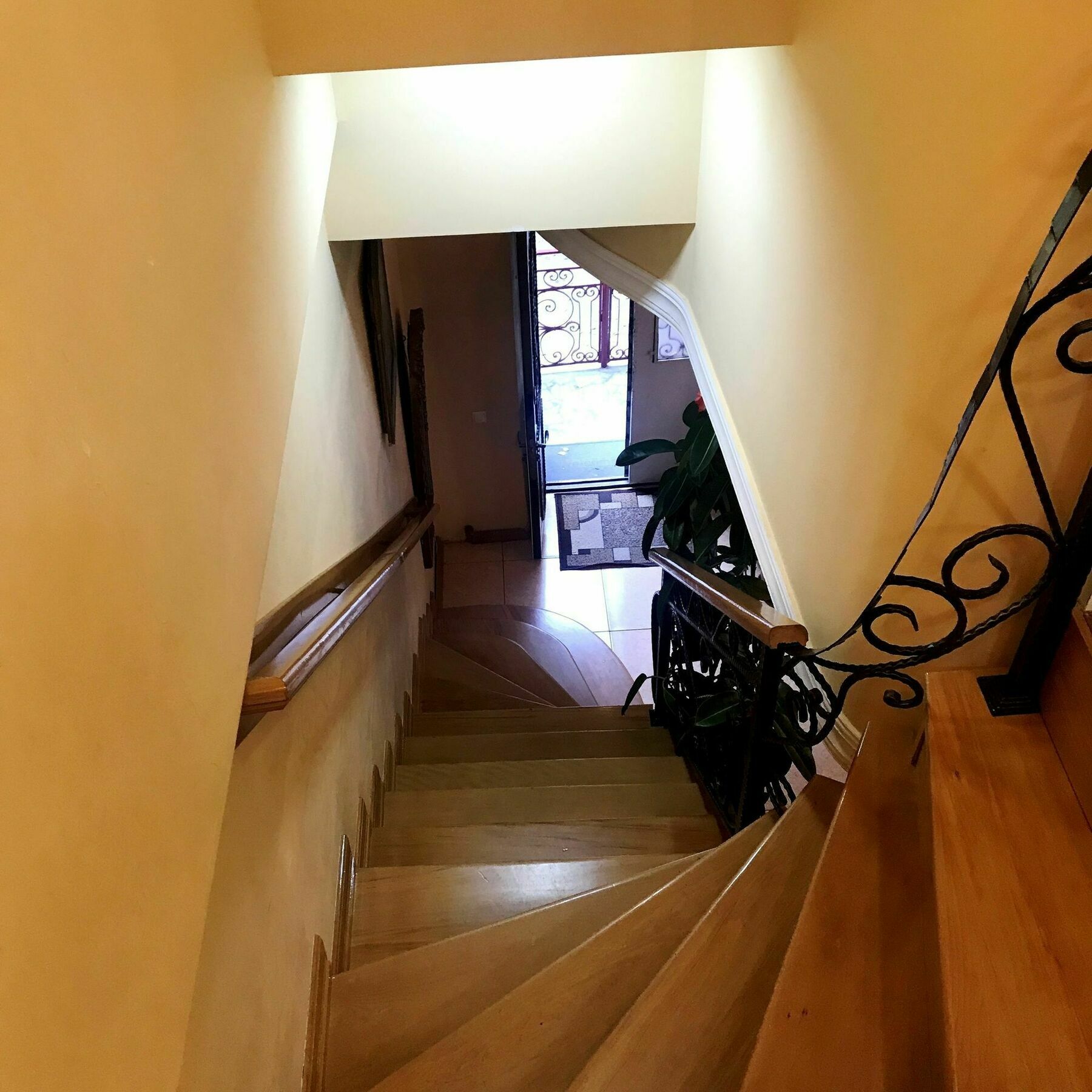 Family Hotel Parajanov Tbilisi Luaran gambar