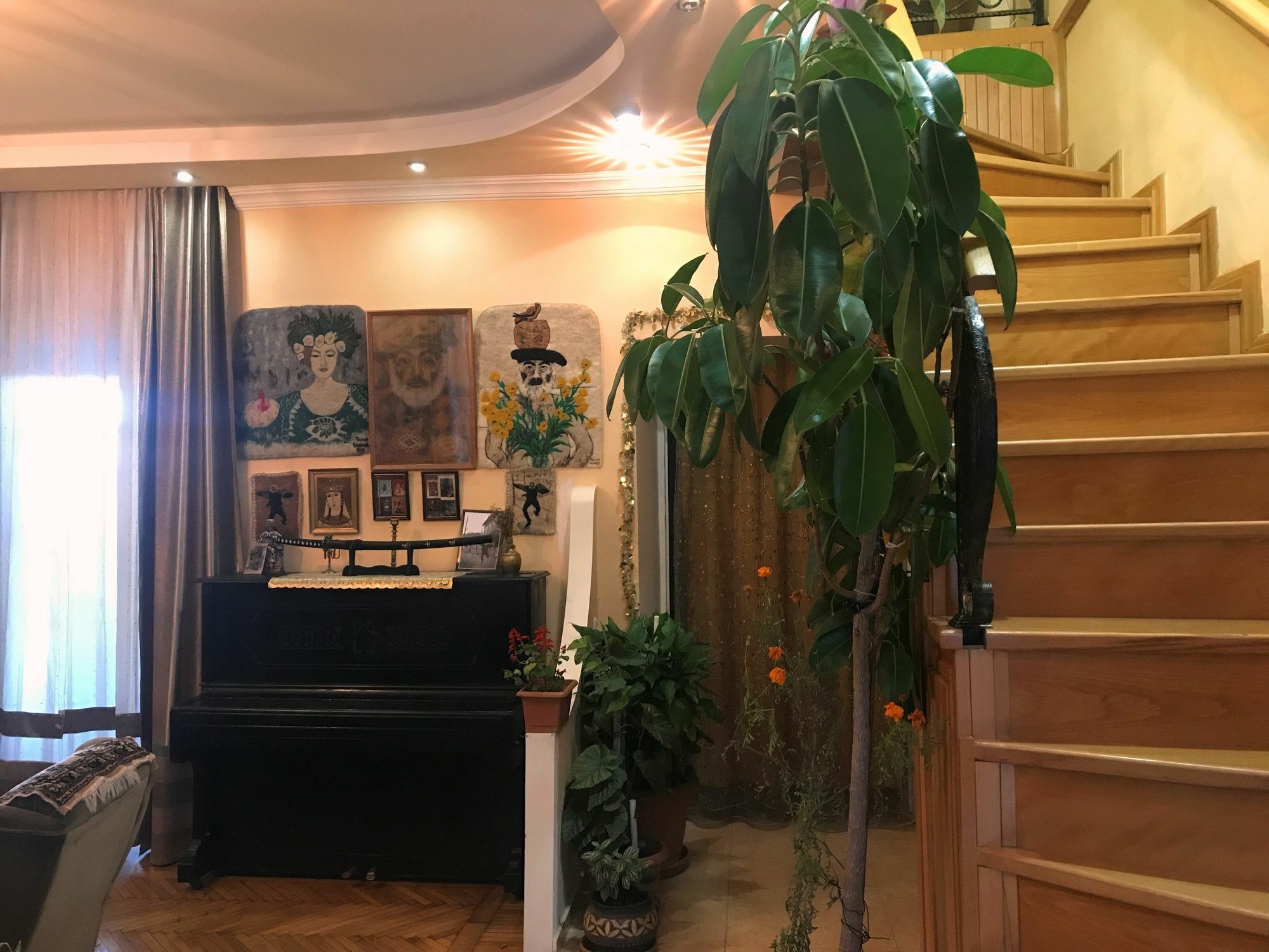 Family Hotel Parajanov Tbilisi Luaran gambar